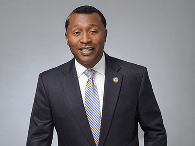 headshot of Dr. Roderick Smothers