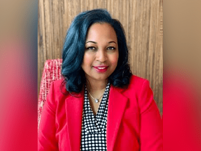 headshot of LaSonja Scott